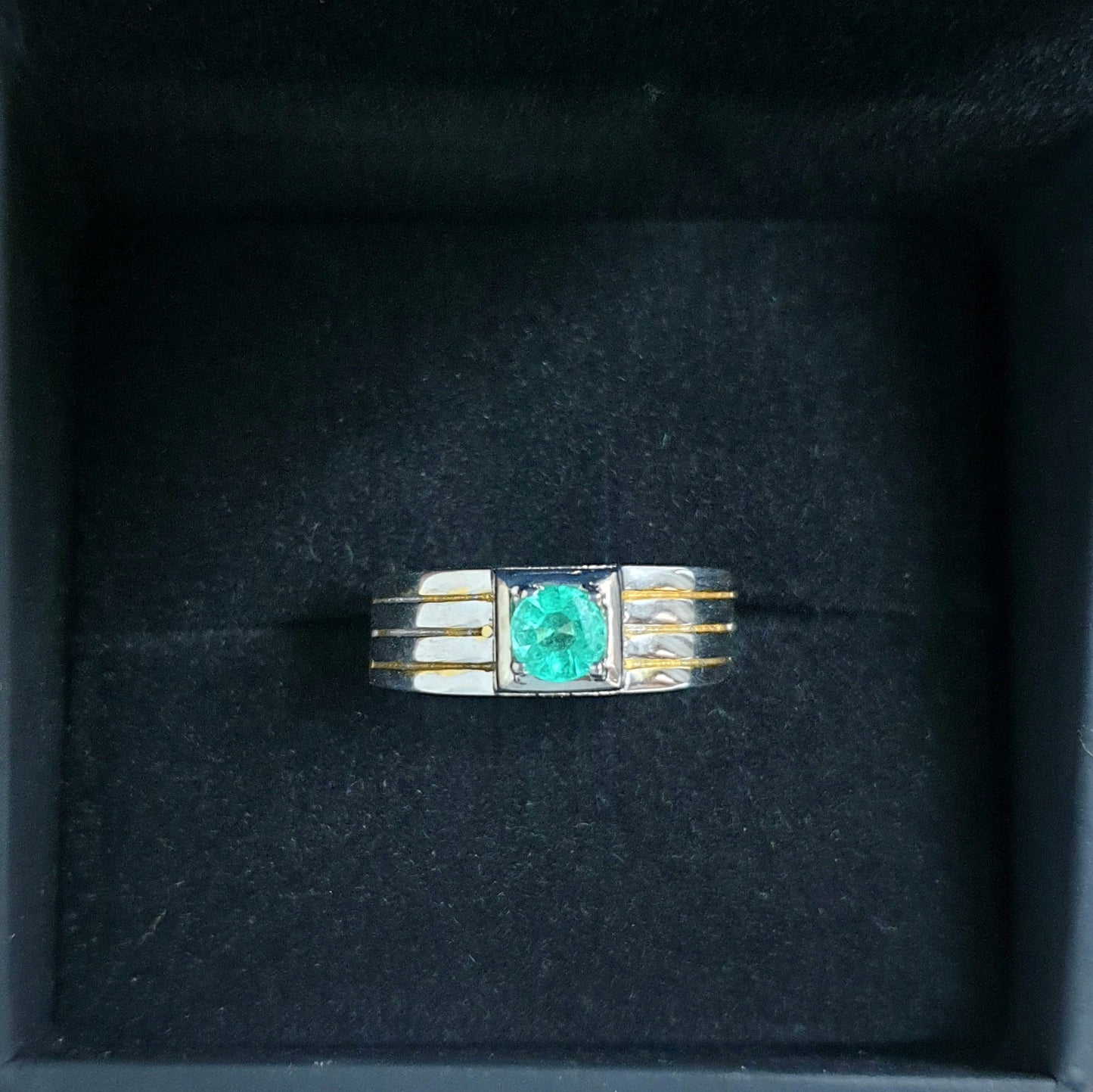 Colombian Emerald Solitaire Ring, Natural Bright Green Round Emerald Wedding Ring For Men and Women, AAA Emerald Daily Wear Birthstone Ring