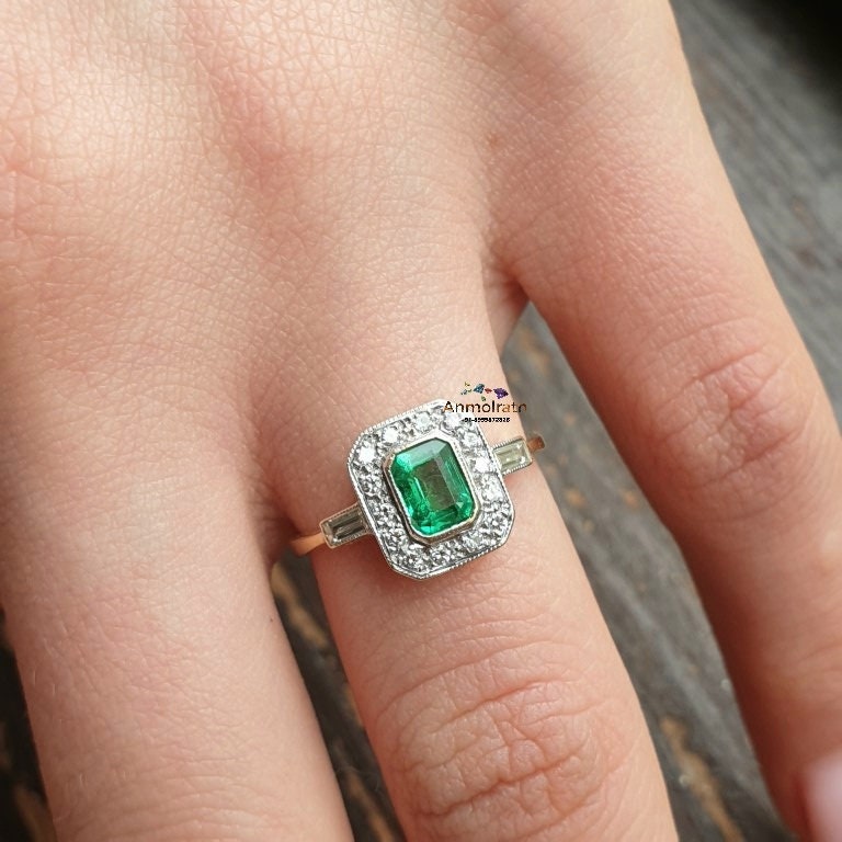 Emerald Cluster Wedding Ring, High Quality Emerald Cut Engagement ring For Women, 14k Bezel Set Natural Emerald Octagon Ring Gift For Her,