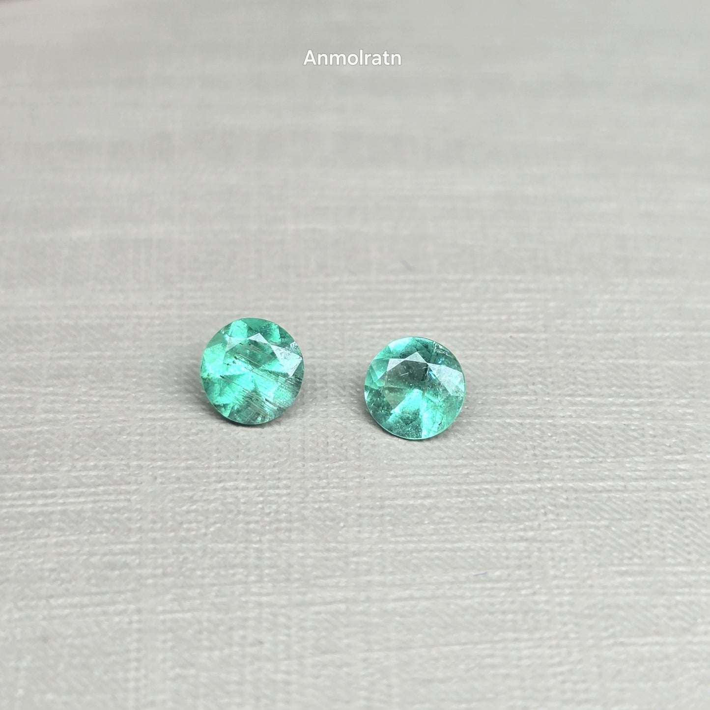 Round Emerald Colombian Pair, Vivid Green Emerald Earring Pair, AAA Certified Colombian Emerald Round Cut Loose Pair For Stud Earrings 4.7MM
