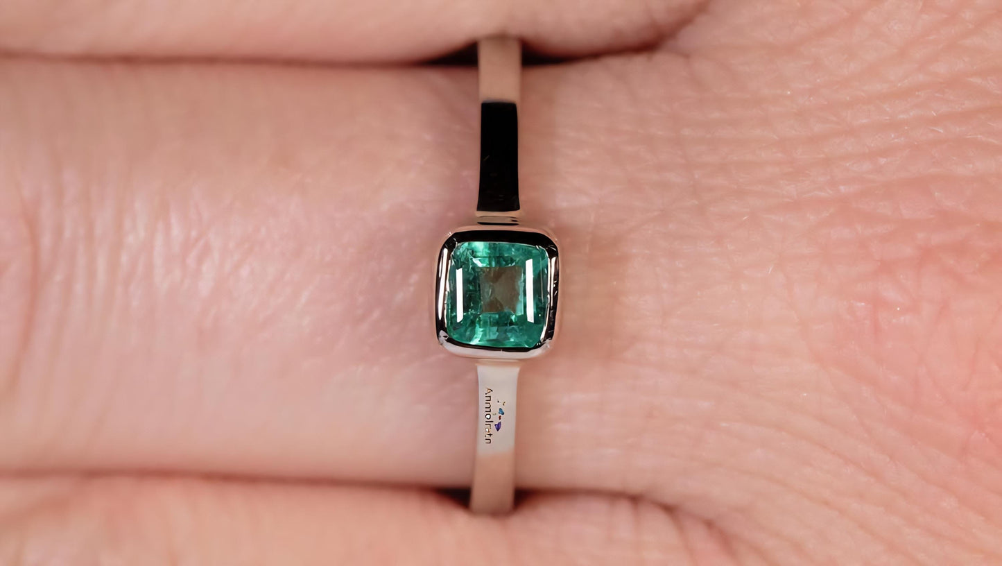 Emerald Bezel Set Solitaire Ring, Square Emerald Ring, Emerald Cut Silver Ring, Natural Emerald Birthstone Ring Tiny Emerald Pinky Ring Gift