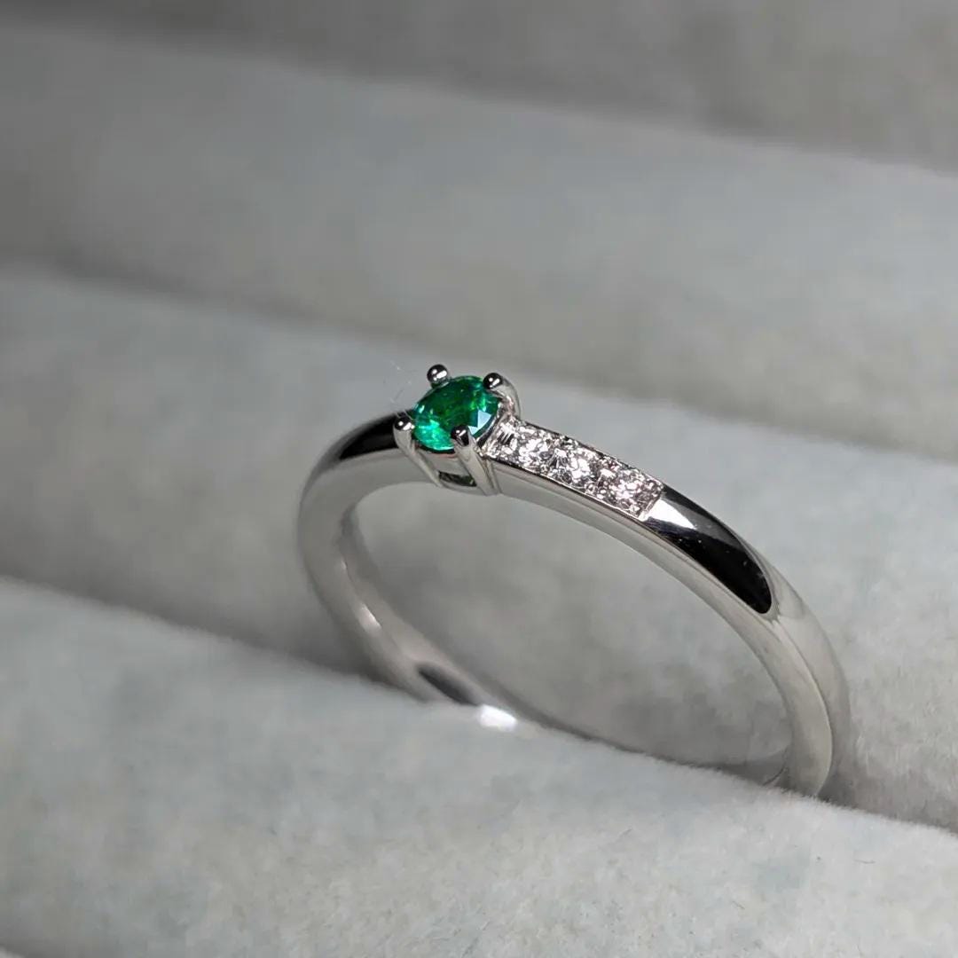 Emerald Engagement Band Ring, Vivid Green Colombian Emerald Wedding Ring, Solitaire Emerald & Diamond Ring Gift For Her, Tiny Emerald Ring