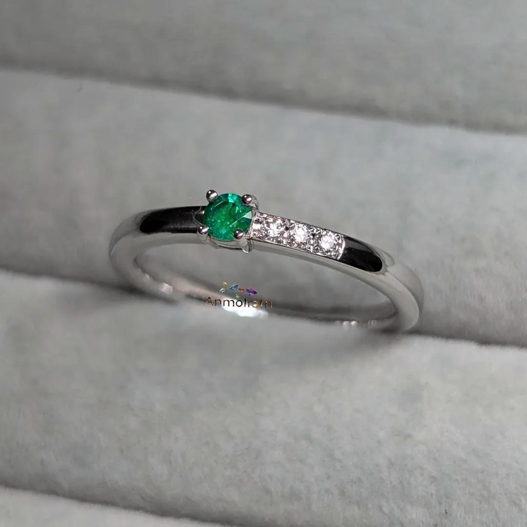 Emerald Engagement Band Ring, Vivid Green Colombian Emerald Wedding Ring, Solitaire Emerald & Diamond Ring Gift For Her, Tiny Emerald Ring