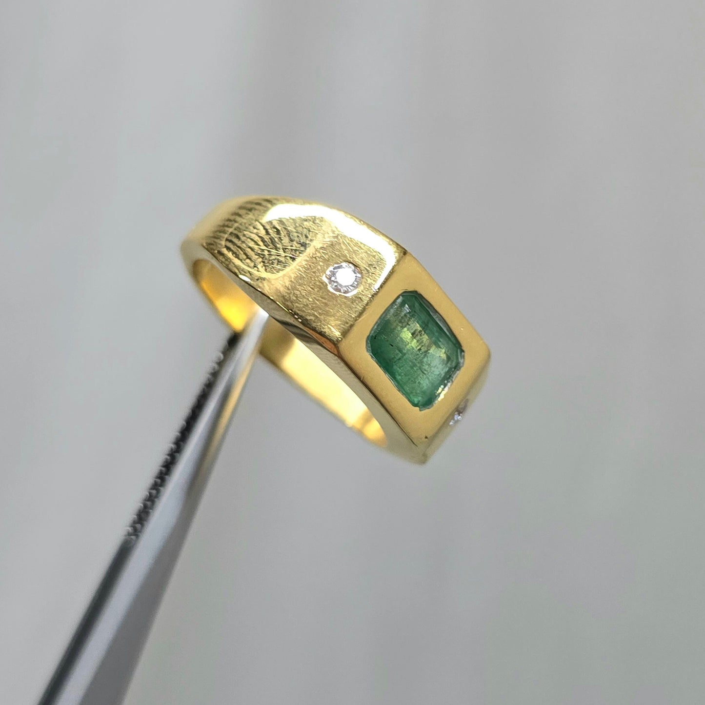 Classic Emerald Cut Gold Ring For Women Emerald Wedding Ring Men Emerald Flush Set Birthstone Ring 14k Signet Emerald Octagon Ring For Gift
