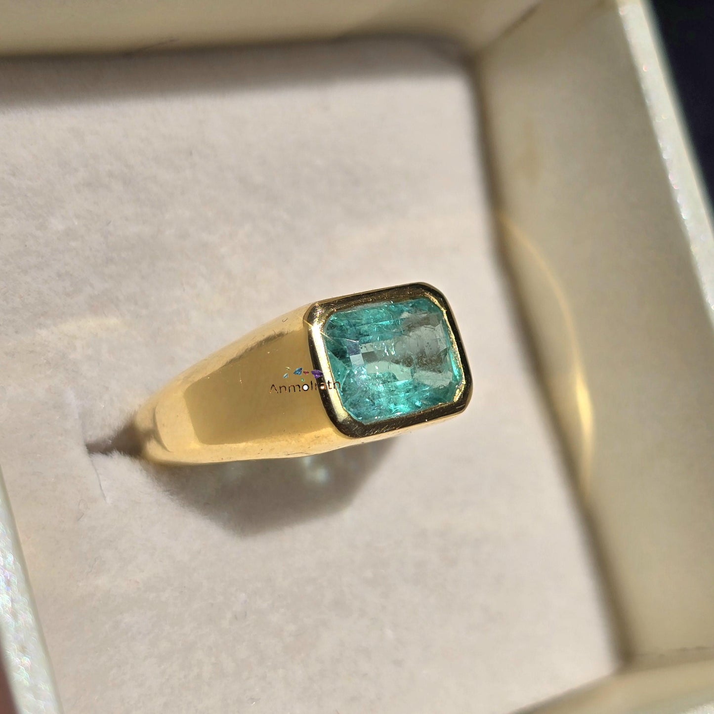 Vivid Green Natural Emerald Gold Ring 2.15Ct Solitaire Emerald Ring Dainty Emerald Birthstone Ring Octagon Emerald Cut Bezel Set Ring Gift