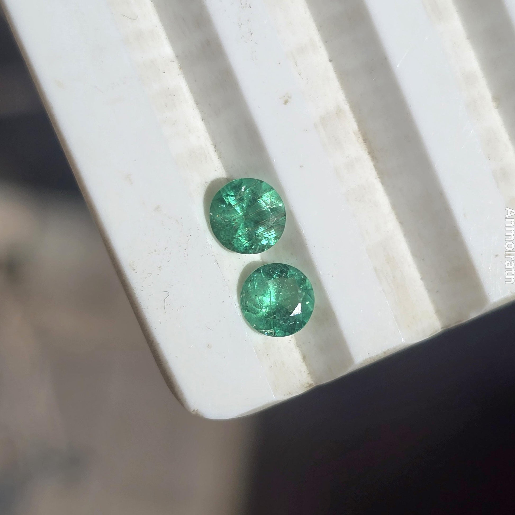 Round Emerald Colombian Pair, Vivid Green Emerald Earring Pair, AAA Certified Colombian Emerald Round Cut Loose Pair For Stud Earrings 4.7MM