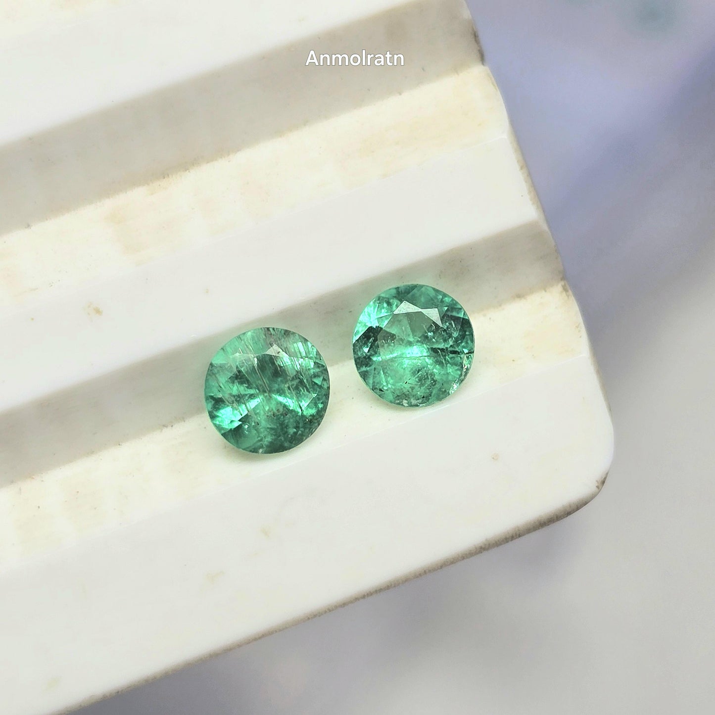 Round Emerald Colombian Pair, Vivid Green Emerald Earring Pair, AAA Certified Colombian Emerald Round Cut Loose Pair For Stud Earrings 4.7MM