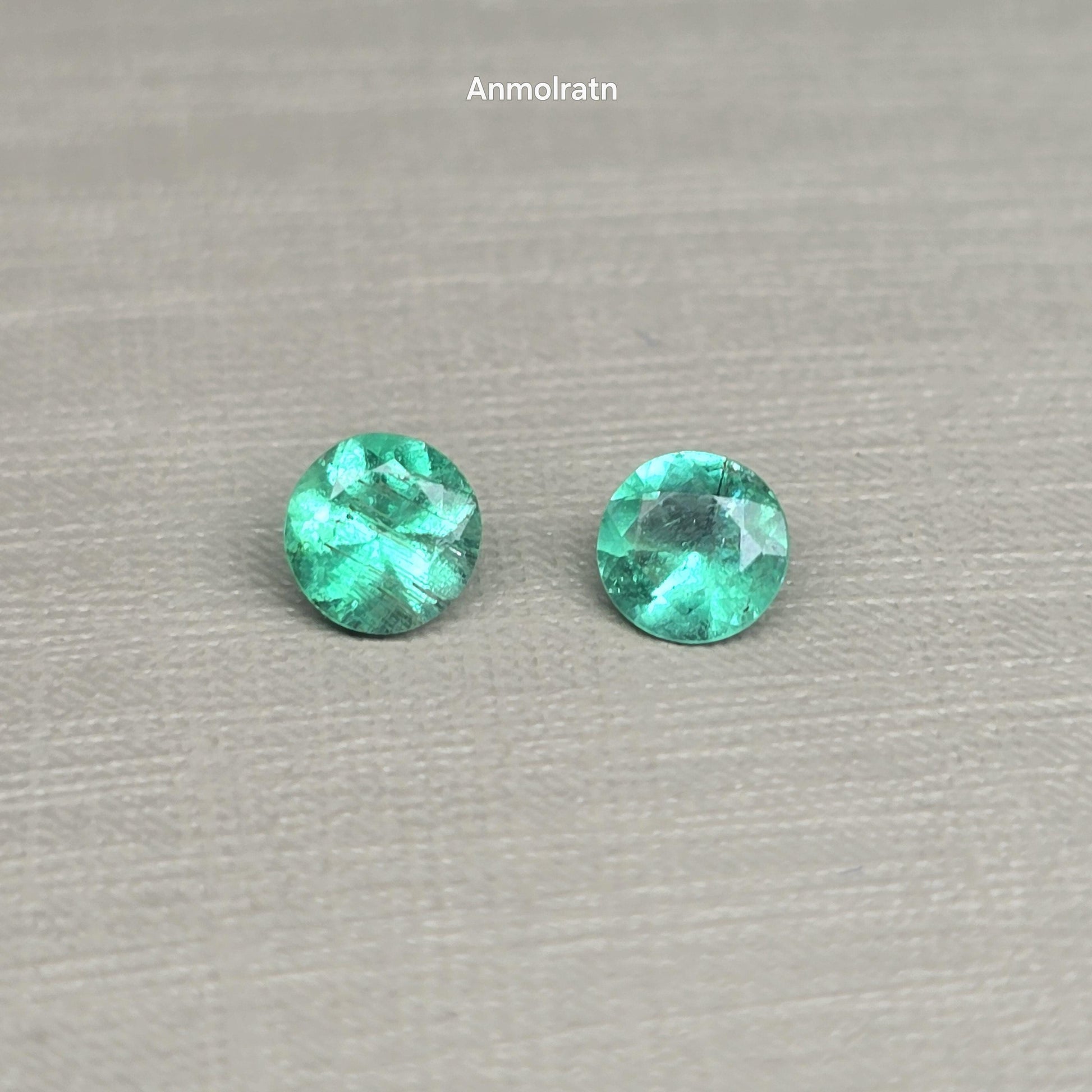 Round Emerald Colombian Pair, Vivid Green Emerald Earring Pair, AAA Certified Colombian Emerald Round Cut Loose Pair For Stud Earrings 4.7MM
