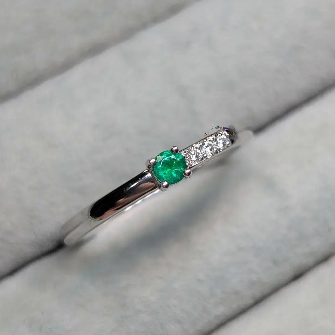 Emerald Engagement Band Ring, Vivid Green Colombian Emerald Wedding Ring, Solitaire Emerald & Diamond Ring Gift For Her, Tiny Emerald Ring